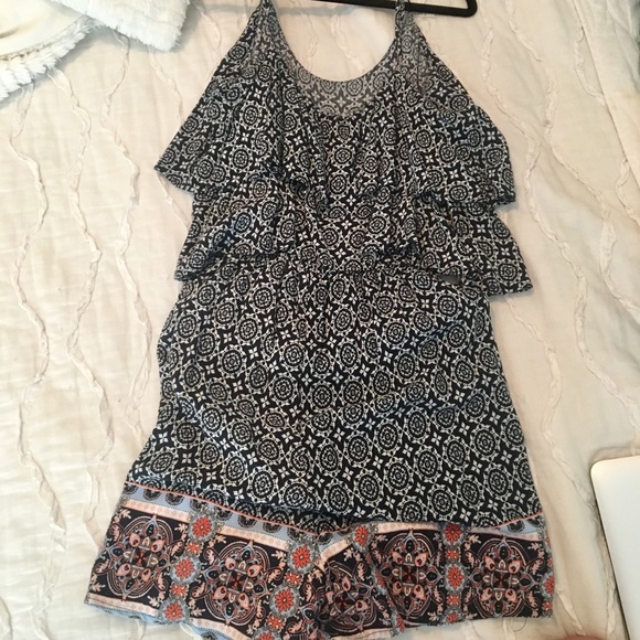 Francesca’s Romper - Picture 2 of 2